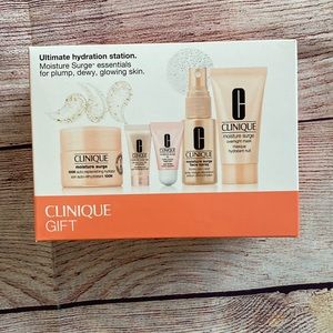 {NWT} •Clinique• Ultimate Hydration station gift set